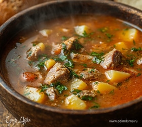 Харчо из свинины с картошкой