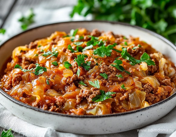 Тушеная капуста с фаршем Тушеная капуста с фаршем