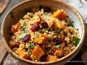 Булгур с тыквой, клюквой и зеленью