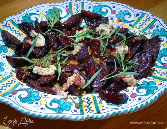 Запеченная свекла с тимьяном и горчичной заправкой