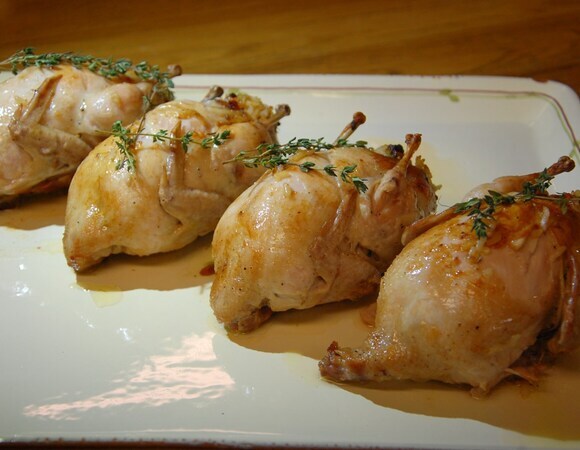 Перепелки, фаршированные рисом, курагой и орехами