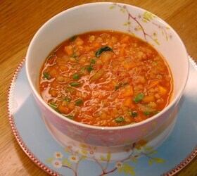 Овощная похлебка с чечевицей и карри