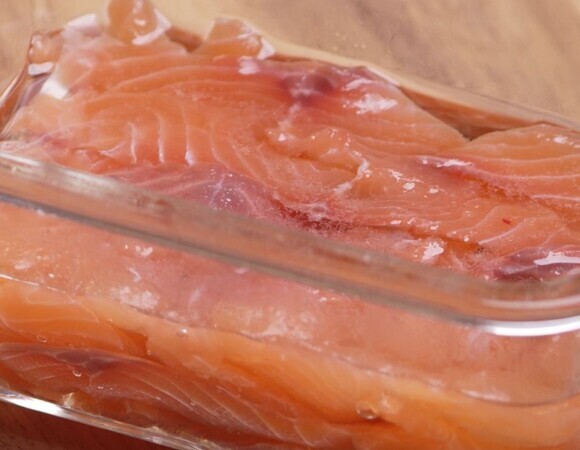 Как засолить красную рыбу
