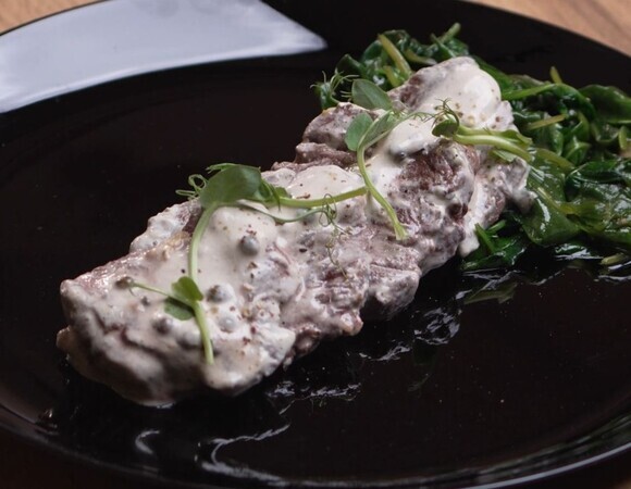 Медальоны в коньячно-перечном соусе