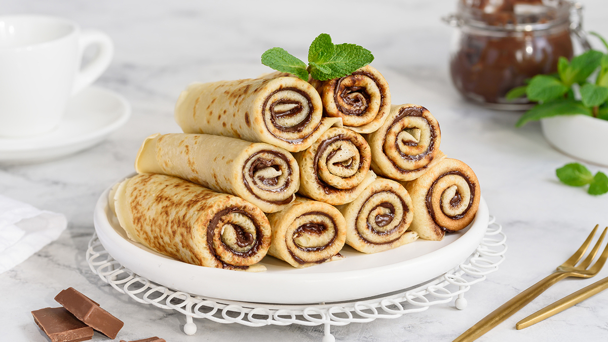 Как красиво завернуть блины: 10 идей от «Едим Дома»